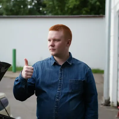 Александр, 25