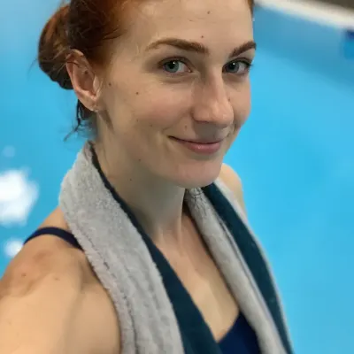 Александра, 43