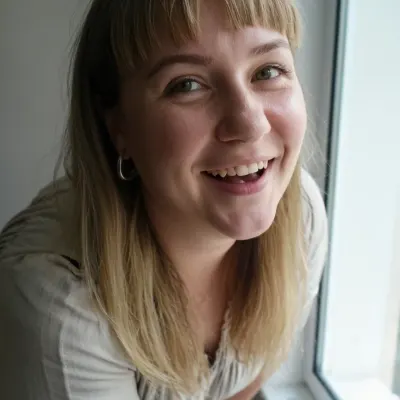 Анжела, 38