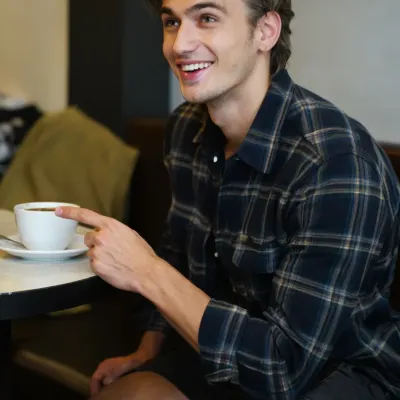 Александр, 25