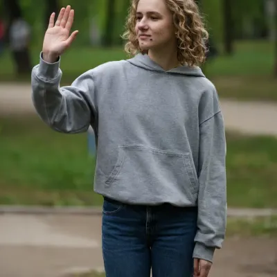 Александра, 33
