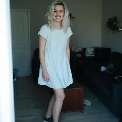 Есения, 22