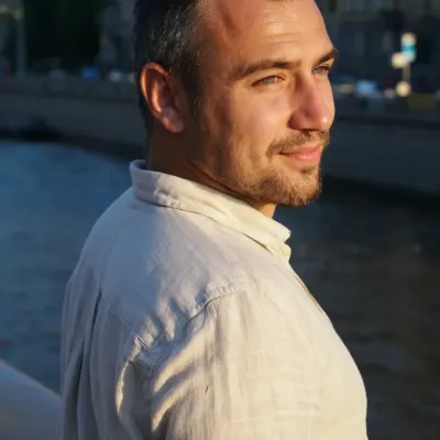 Михаил, 44
