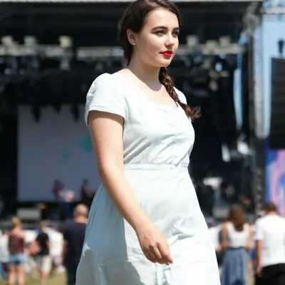 Злата, 24