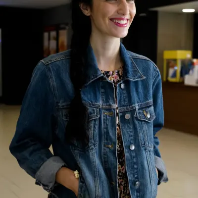 Седа, 25