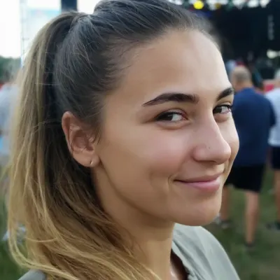 Настя, 21
