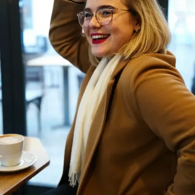 Есения, 27