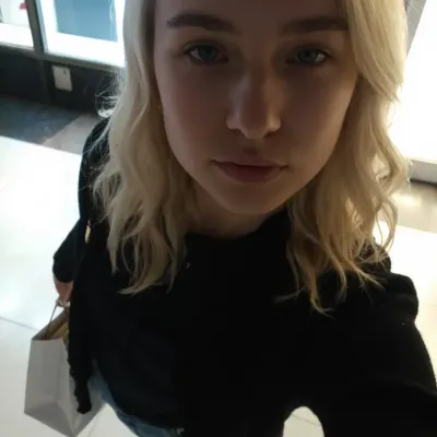 Алина, 23