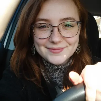 Седа, 25