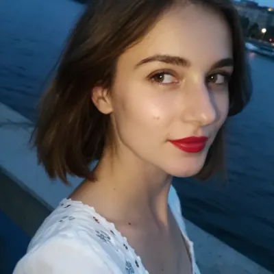 Натия, 25