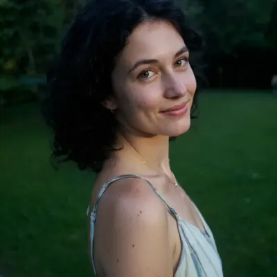 Христина, 25