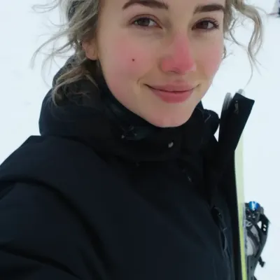 Машенька, 21