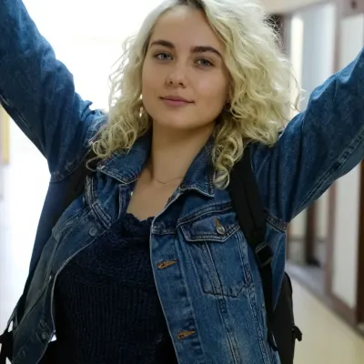 Полина