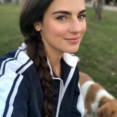 Ника, 26