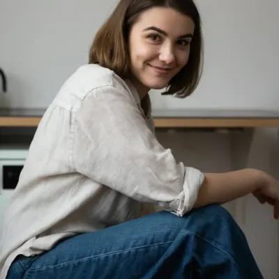 Юля, 25