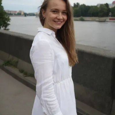 Александра, 31