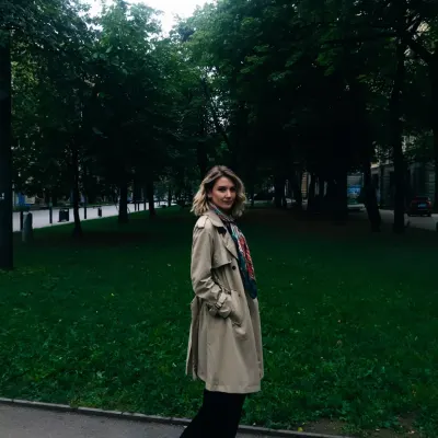 Виолетта, 28