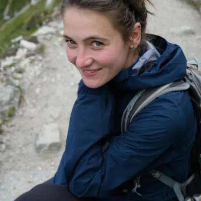 Элла, 33