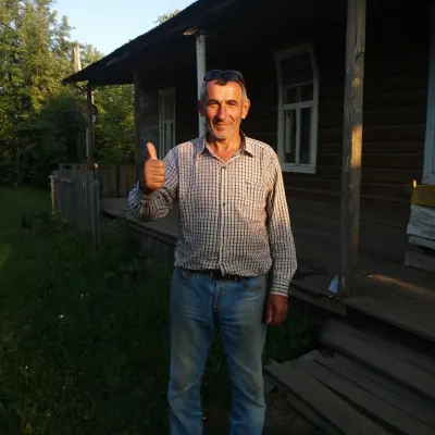 Бахтияр, 52