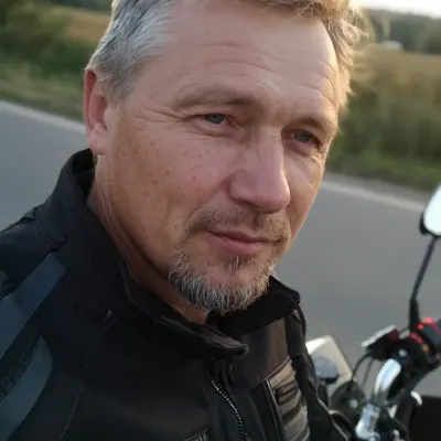 Роман, 52