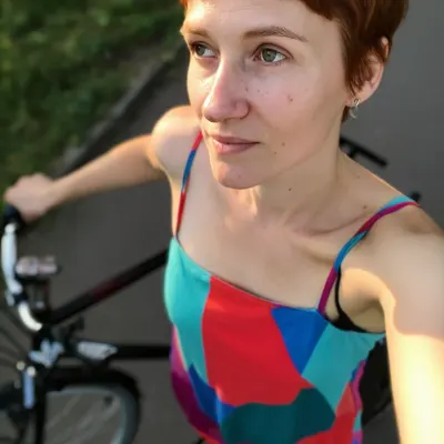 Александра, 33