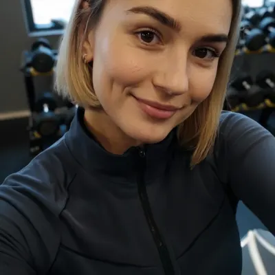 Добрая Арина, 25