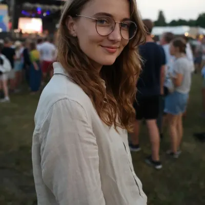 Лиза, 28