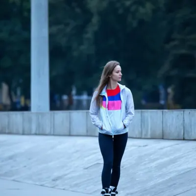 Полина, 25
