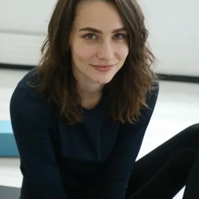 Полина, 23