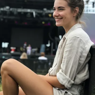 Аделина, 27